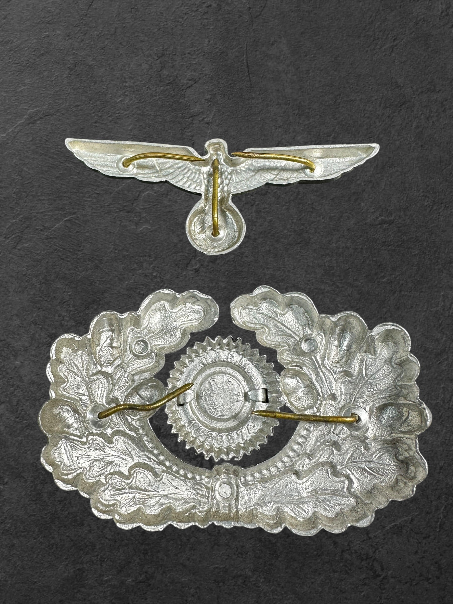 Dekoration für die Schirmmütze der Wehrmacht