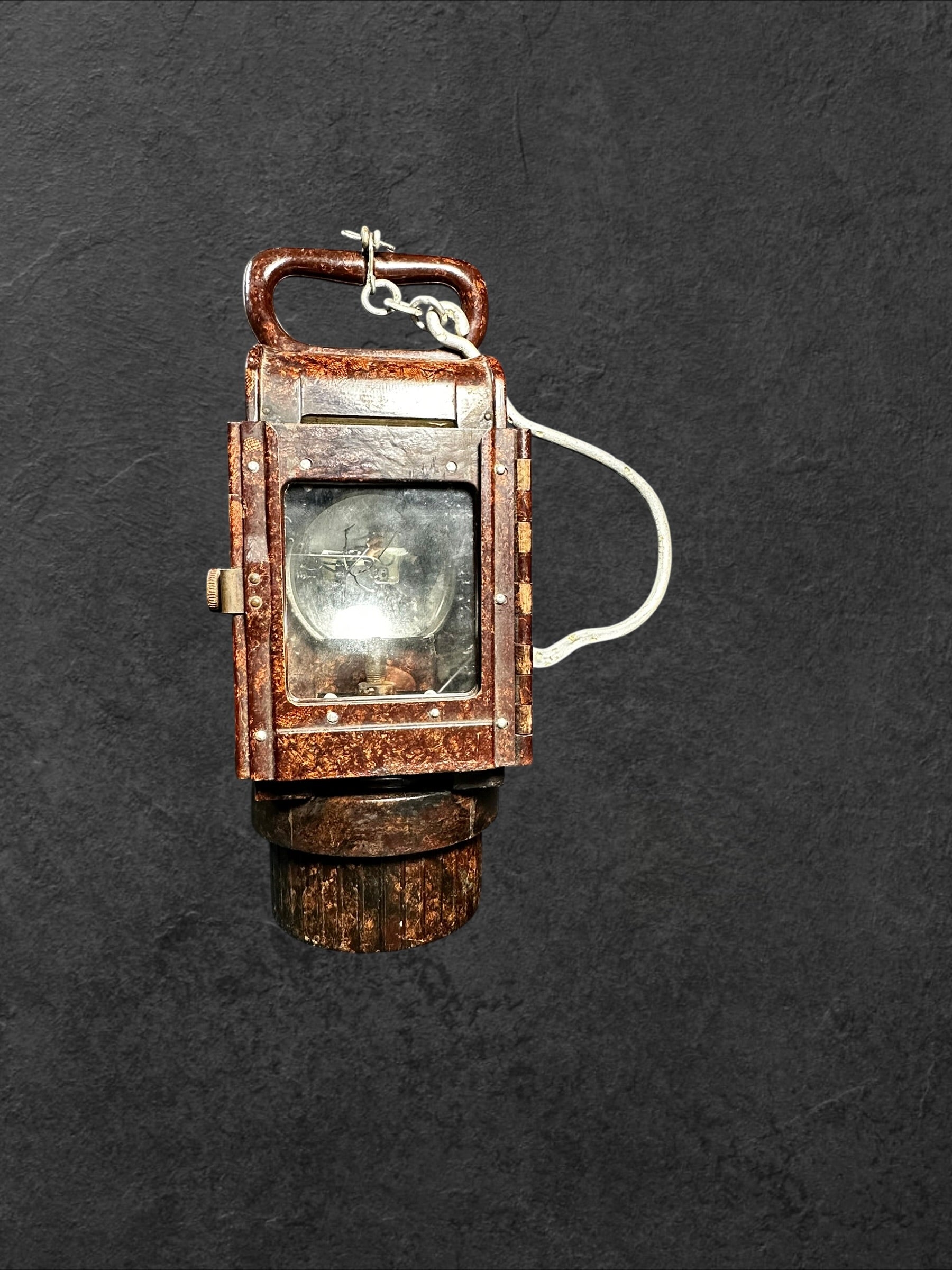 Einheitslaterne der Wehrmacht mit Baumhaken