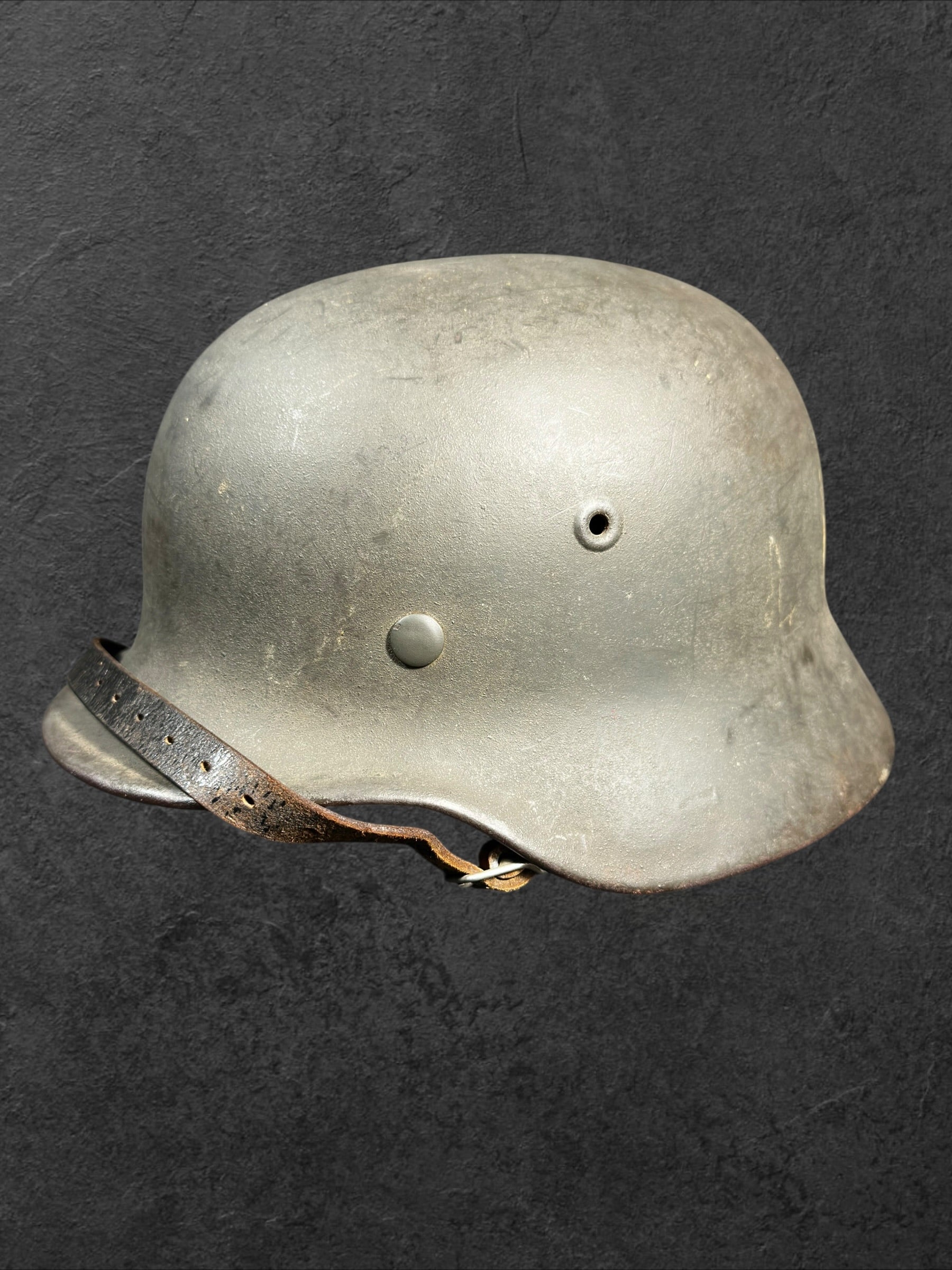 Stahlhelm M40 der Wehrmacht