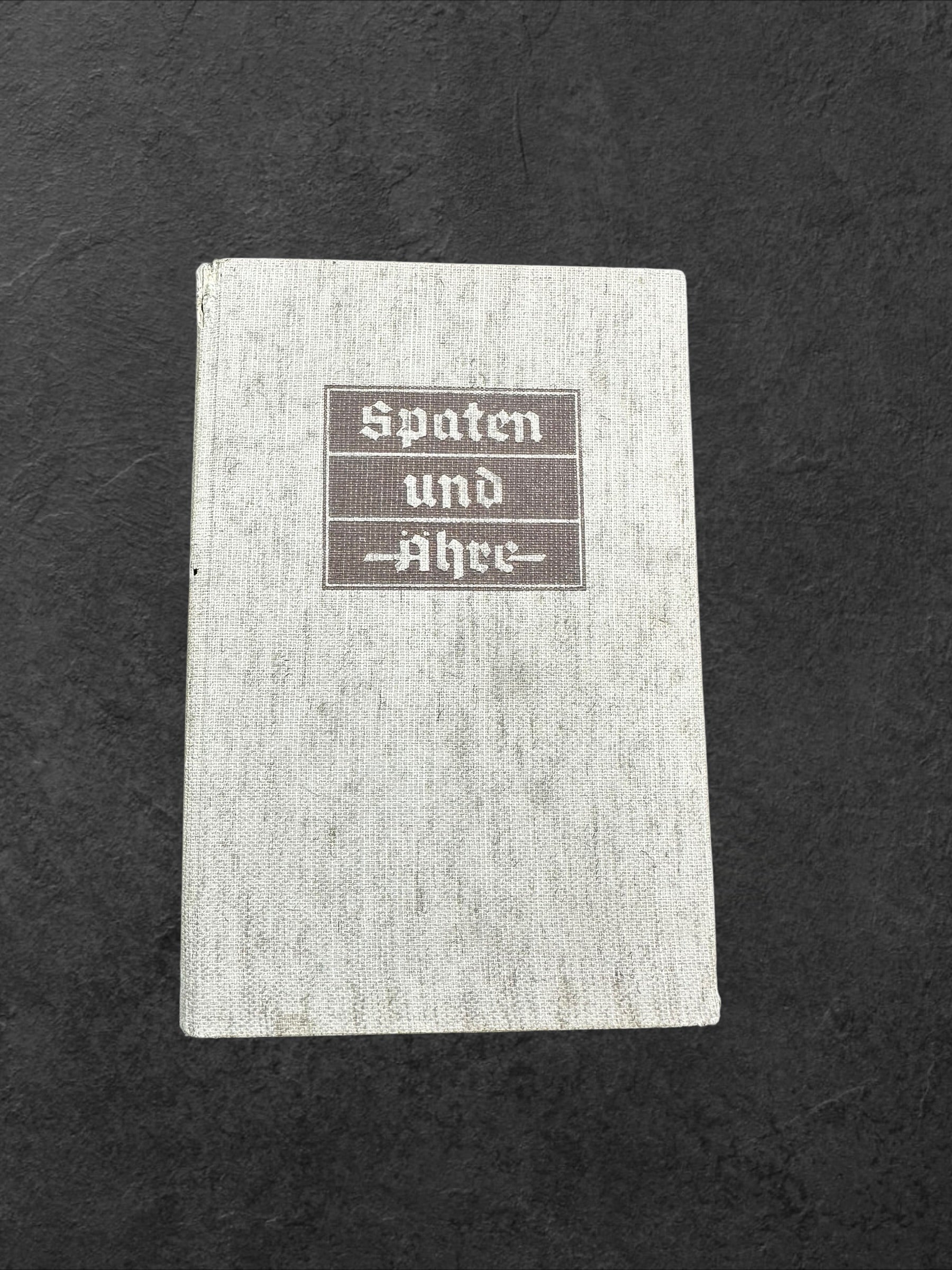 Buch "Spaten und Ähre"