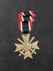 Kriegsverdienstkreuz 2.Klasse mit Schwertern und Verleihungsurkunde