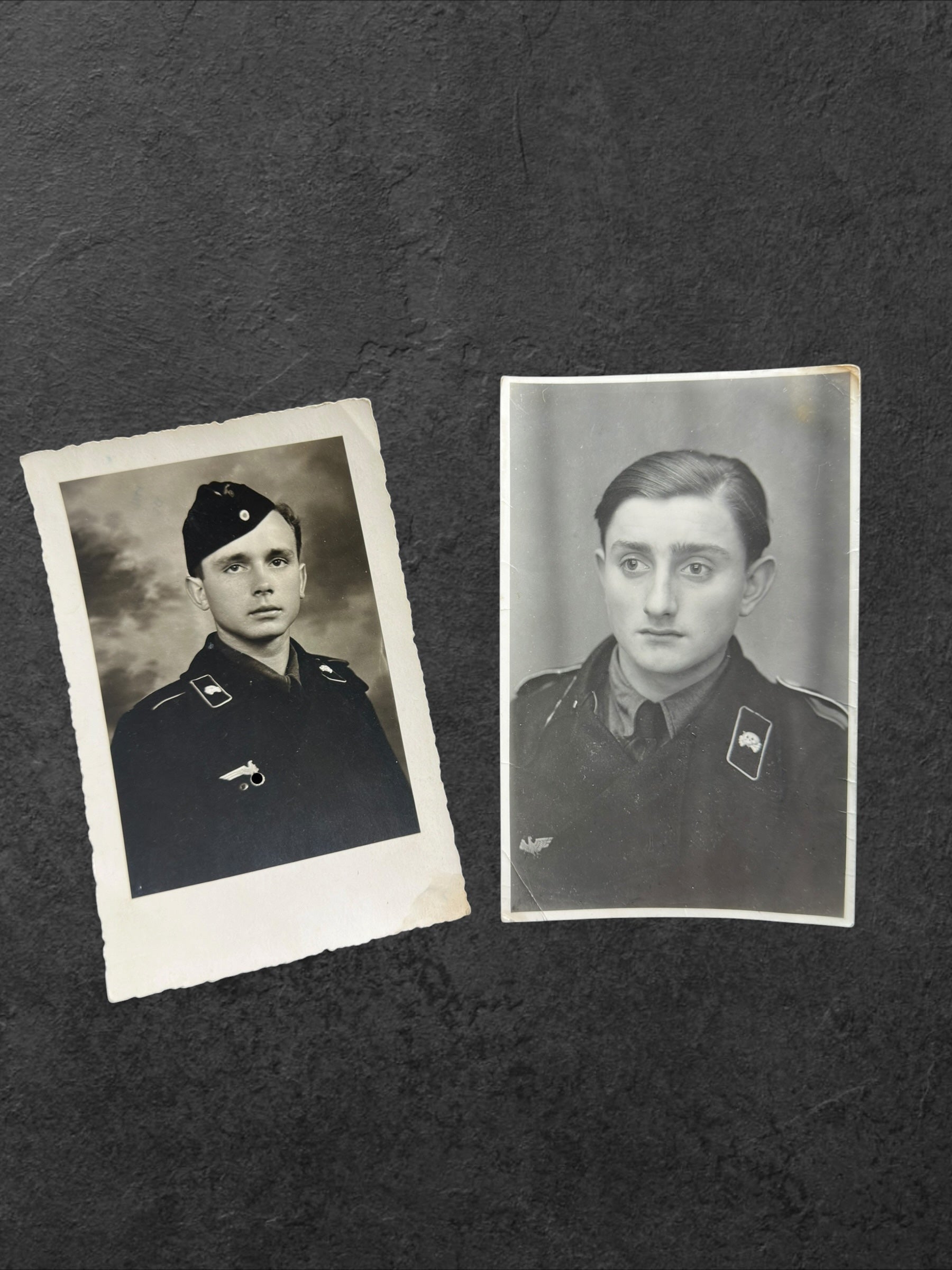 Zwei Fotos von Panzersoldaten