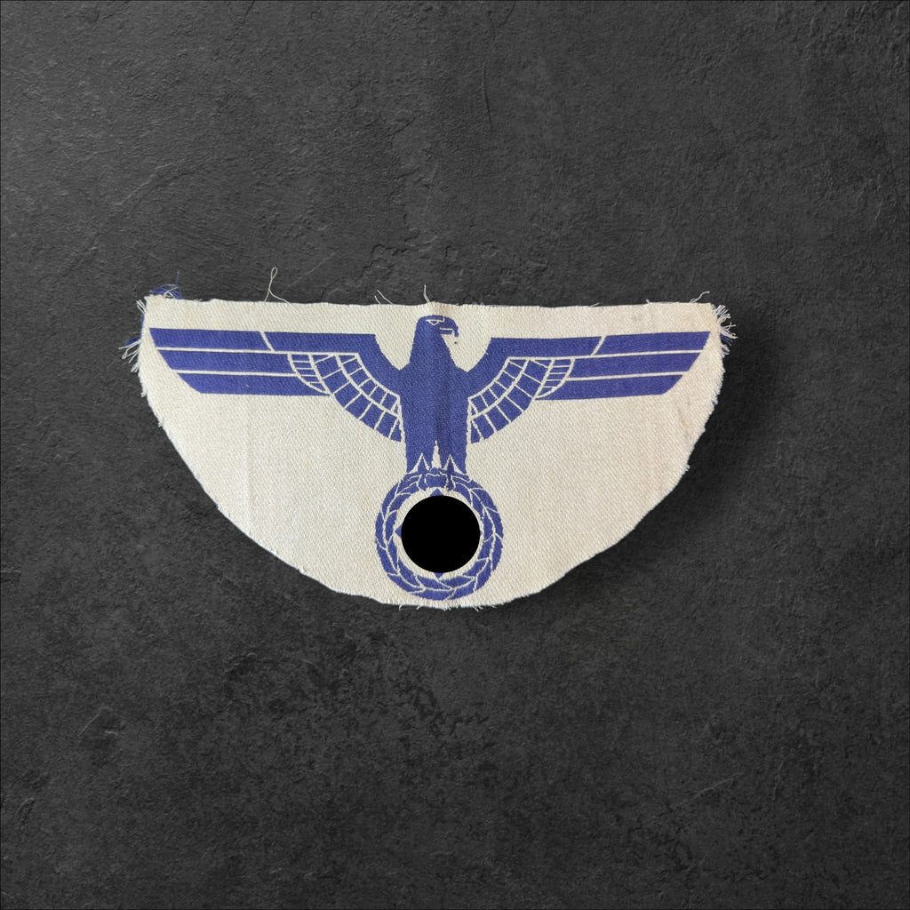 Großer Adler für das Sporthemd