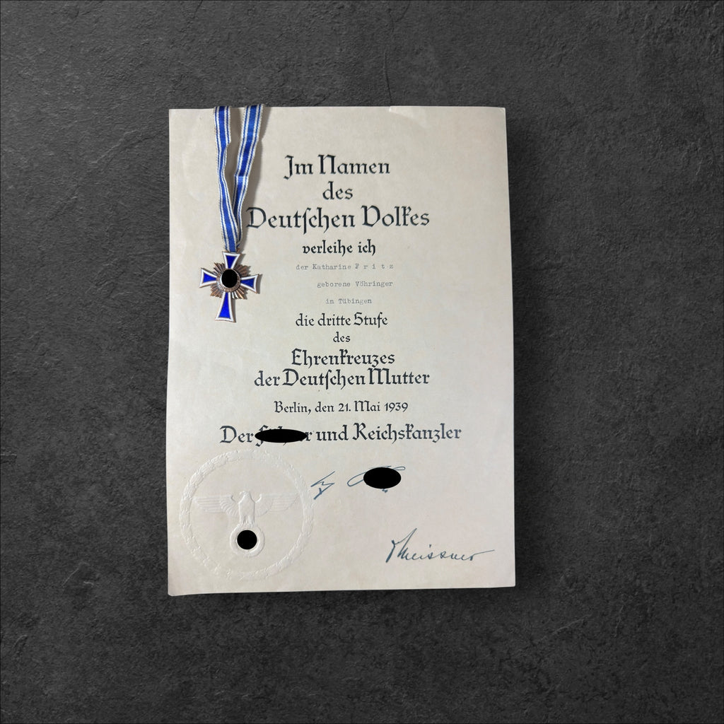 Ehrenkreuz der Deutschen Mutter 3.Stufe mit Urkunde