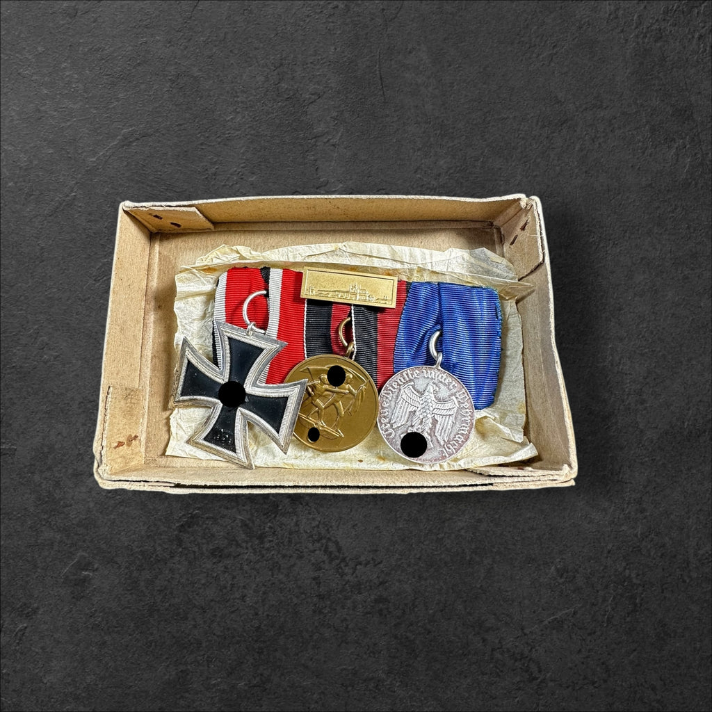 3er Ordensspange mit Eisernen Kreuz 2.Klasse, Anschlussmedaille und Dienstauszeichnung