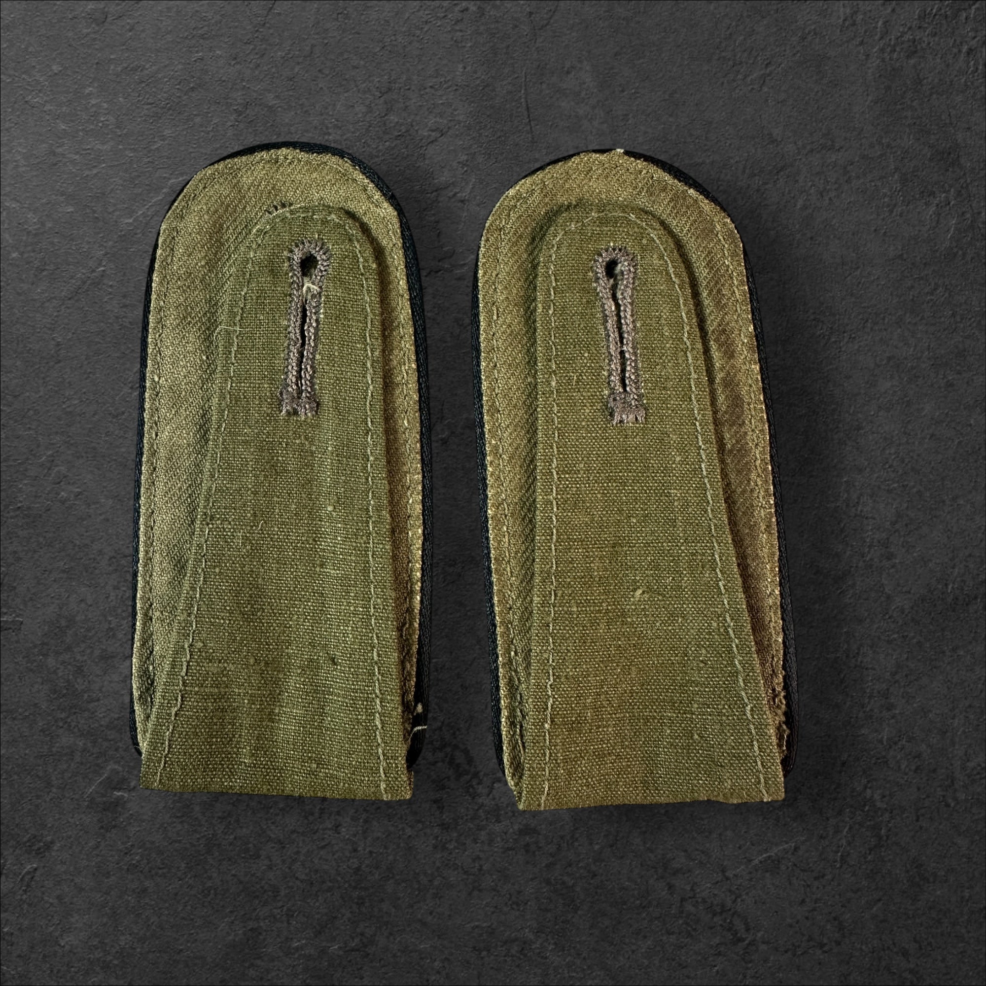 Schulterklappen der Luftwaffe für die Tropenuniform