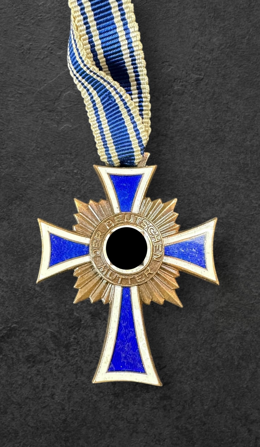 Ehrenkreuz der Deutschen Mutter 3.Stufe mit Urkunde