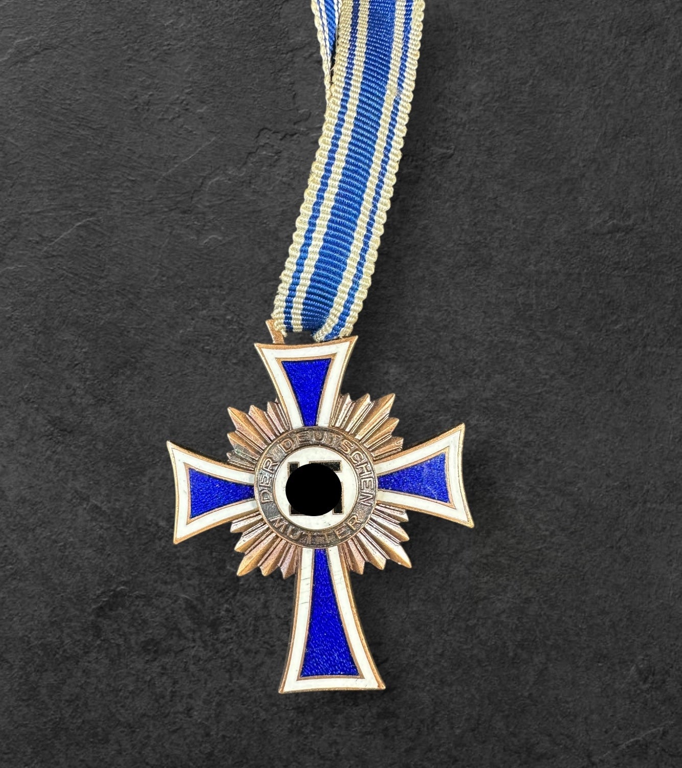 Ehrenkreuz der Deutschen Mutter 3.Stufe mit Urkunde