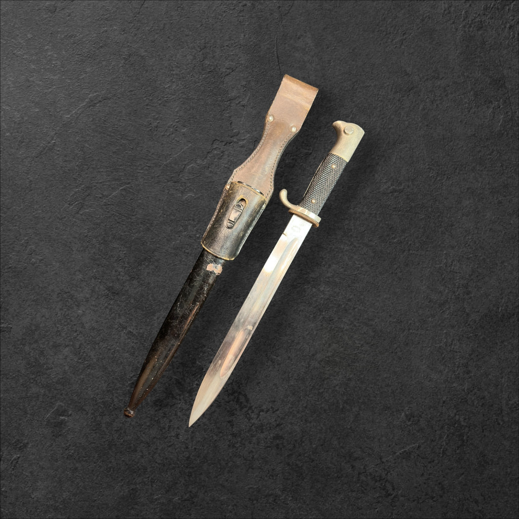 Wehrmacht Extra-Seitengewehr (lang) mit Koppelschuh und Portepee