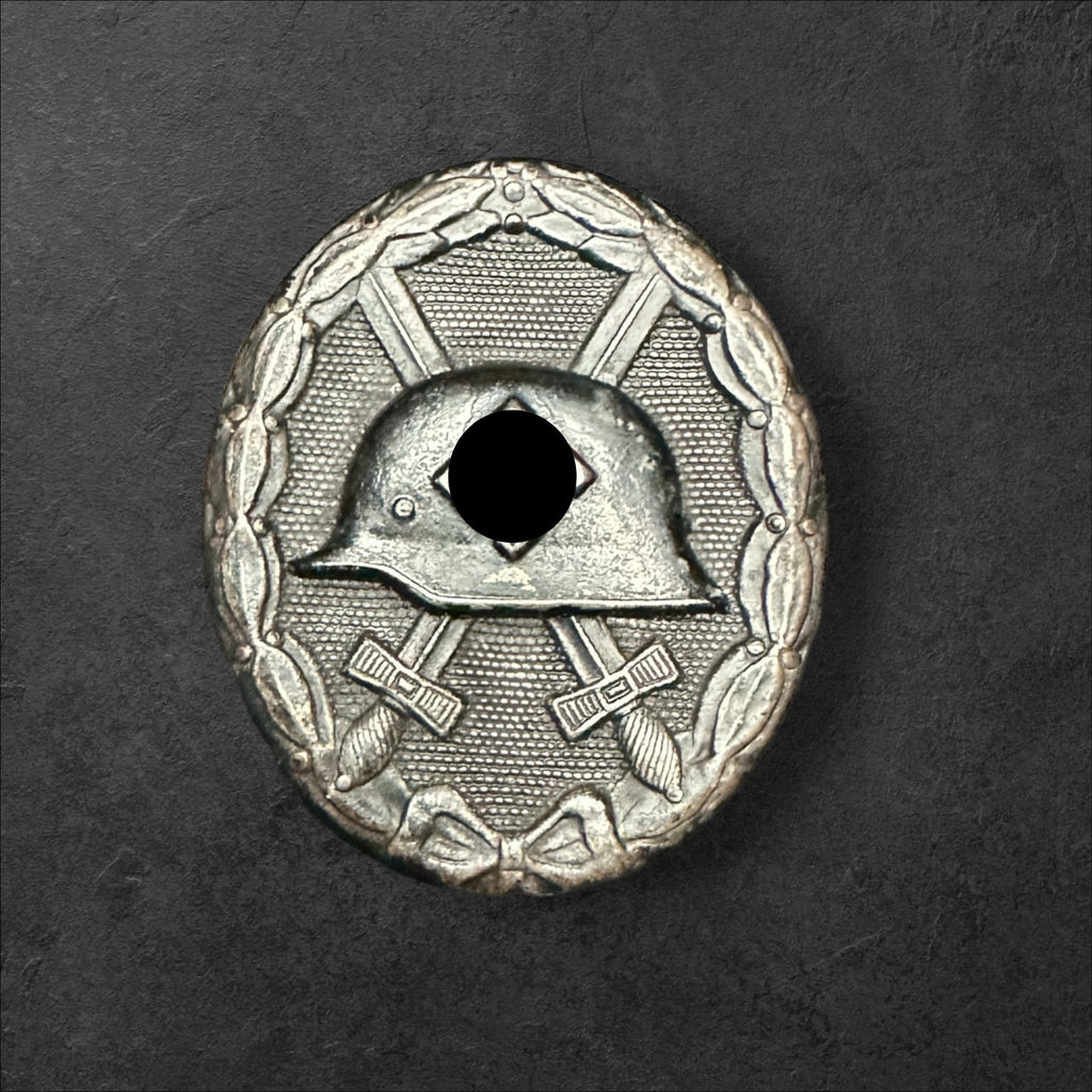 Verwundetenabzeichen in schwarz